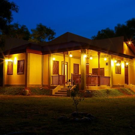 Villa De Lagoon View Тангалла Экстерьер фото