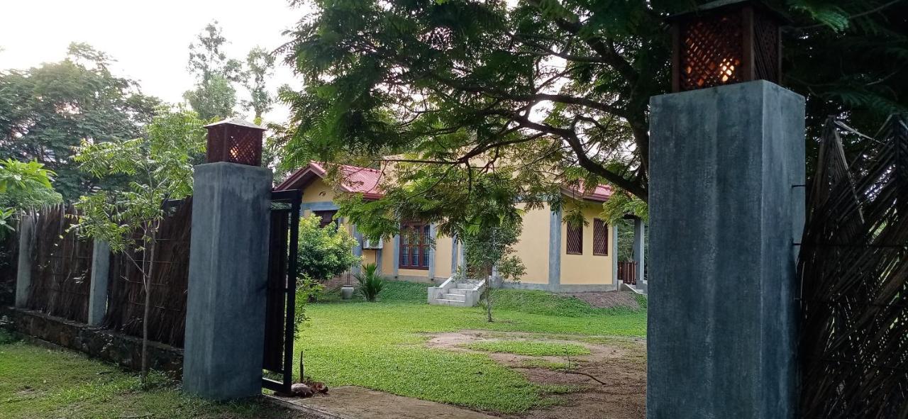 Villa De Lagoon View Тангалла Экстерьер фото