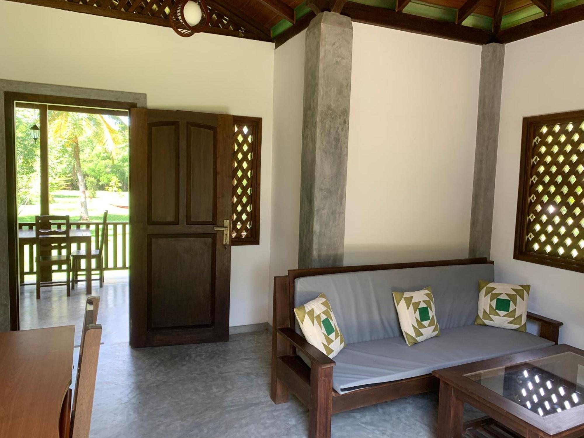 Villa De Lagoon View Тангалла Экстерьер фото